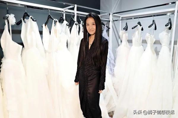 72歲“婚紗女王”王薇薇：離婚，蹦迪，泡小鮮肉，她才不是鄧文迪