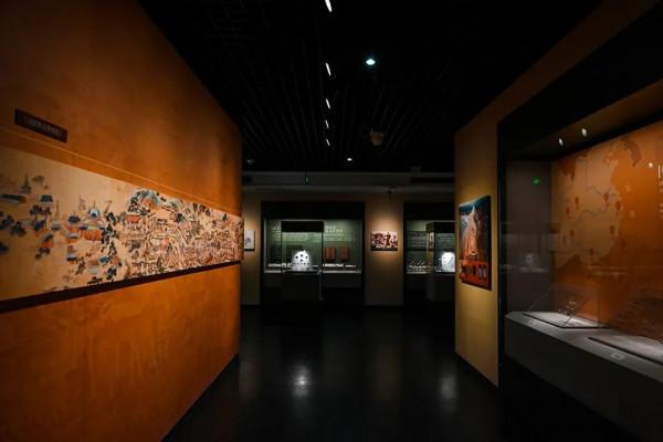 錢錢錢錢錢!北京這兒全是錢 錢錢錢錢錢!北京這兒全是錢