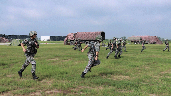 守護戰鷹，他們永不止步！