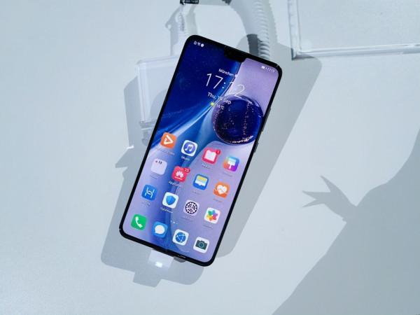 從3999跌至2298,鴻蒙系統+7nm麒麟+徠卡三攝,價格更親民了 從3999跌至2298,鴻蒙系統+7nm麒麟+徠卡三攝,價格更親民了