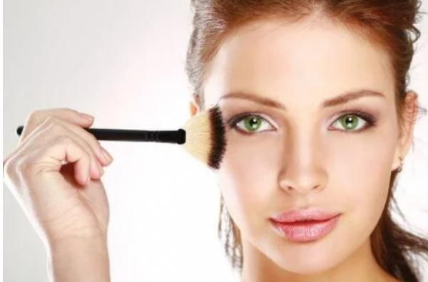 秋冬底妝容易卡粉脫妝？這份“保姆級”完美底妝畫法，值得收藏