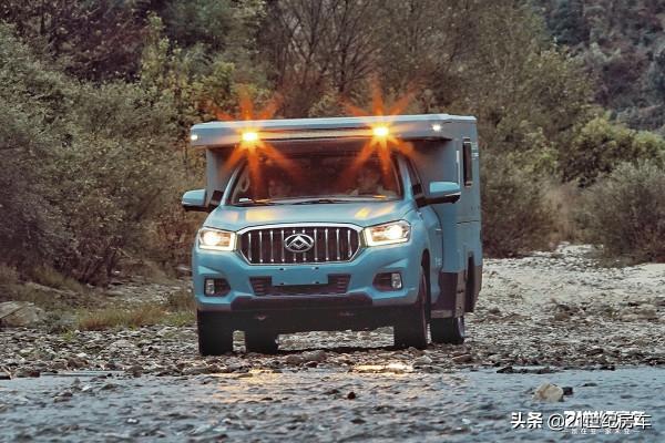 途酷神行太保房車來了,硬頂垂直升降,車高2米,隨意進出車庫 途酷神行太保房車來了,硬頂垂直升降,車高2米,隨意進出車庫