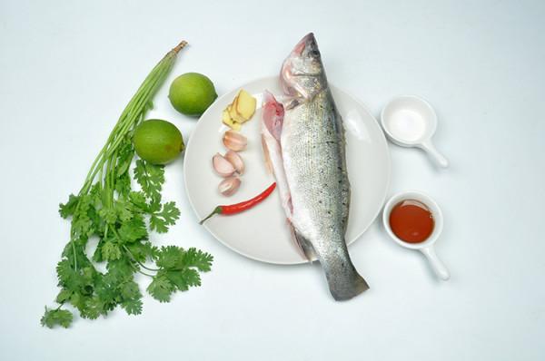 零基礎做鱸魚,秒變高大上,酸辣鮮香,寶貝超愛吃 零基礎做鱸魚,秒變高大上,酸辣鮮香,寶貝超愛吃