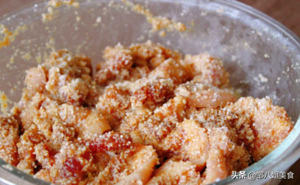 做粉蒸肉有竅門，掌握好“三點”，蒸好後軟爛鮮香，肥而不膩