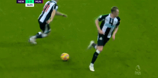 英超-卡瓦尼替補救主C羅染黃 曼聯1-1客平紐卡無緣四連勝 仍居第七 英超-卡瓦尼替補救主C羅染黃 曼聯1-1客平紐卡無緣四連勝 仍居第七