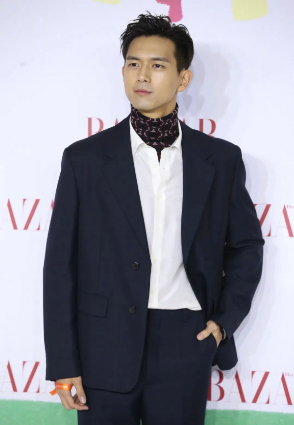 芭莎紅毯:宋茜好驚喜、楊穎這次沒得說,周筆暢和楊冪穿了個啥? 芭莎紅毯:宋茜好驚喜、楊穎這次沒得說,周筆暢和楊冪穿了個啥?