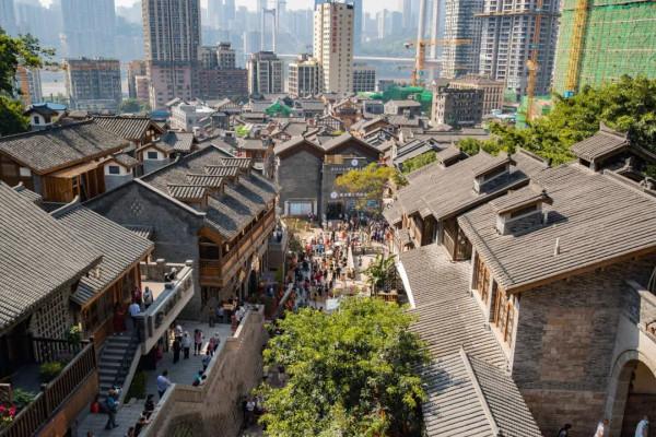 來十八梯，偶遇這家主題書店