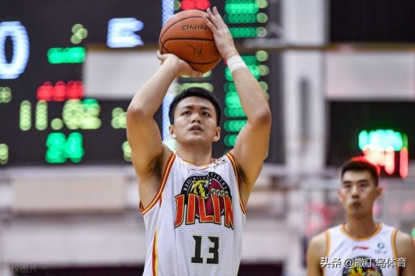 高開低走失誤不斷，廣東慘遭吉林逆轉，阿聯高效馬力克一言難盡