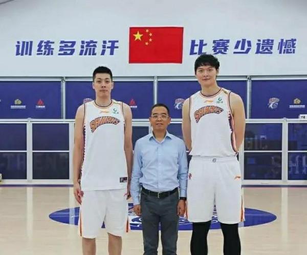 唐斯and王哲林:高低平行線上,進攻天才的無奈與哀嘆 唐斯and王哲林:高低平行線上,進攻天才的無奈與哀嘆