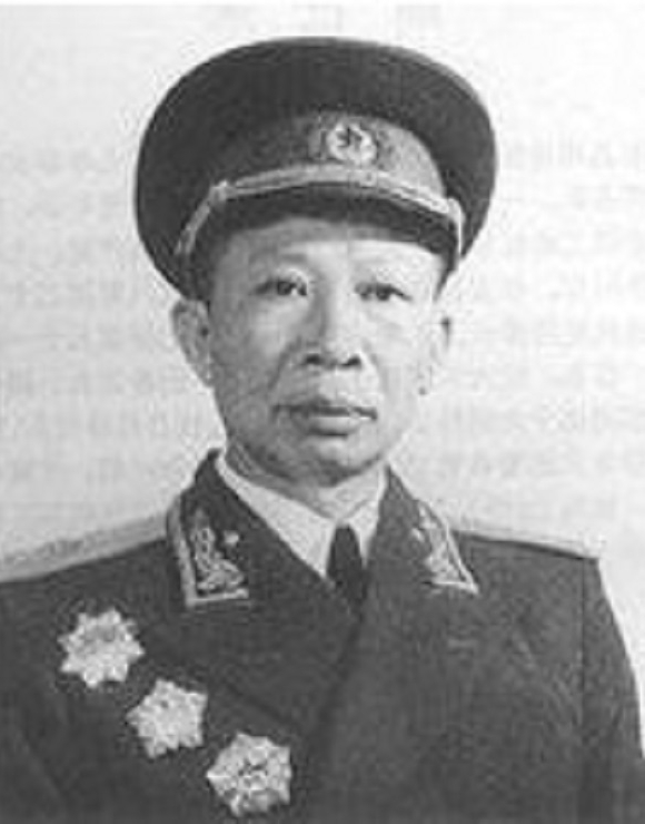 少將打電話到一個營,沒找到營長,下午2位少將1位中將就到營裡 少將打電話到一個營,沒找到營長,下午2位少將1位中將就到營裡