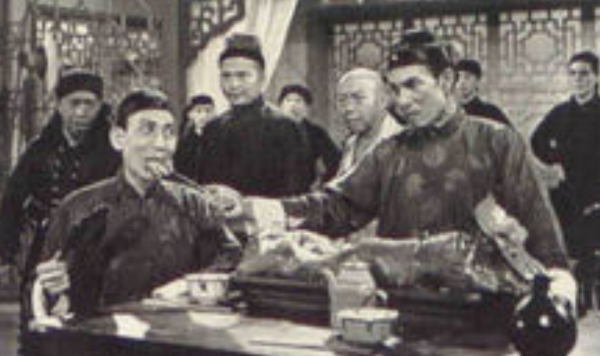 2009年石堅去世,曾一拳打傷李小龍,為何從影53年卻甘當綠葉? 2009年石堅去世,曾一拳打傷李小龍,為何從影53年卻甘當綠葉?