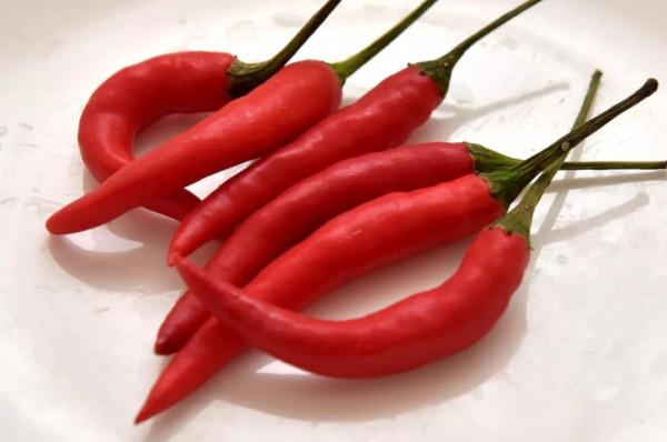 吃辣椒到底是降低血壓，還是升高血壓？跟蹤研究5.4萬人後發現了真相