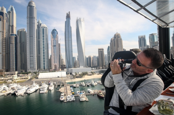 飯前籤“生死狀”,上吊半空,遊客:媽媽,我吃上天了 飯前籤“生死狀”,上吊半空,遊客:媽媽,我吃上天了