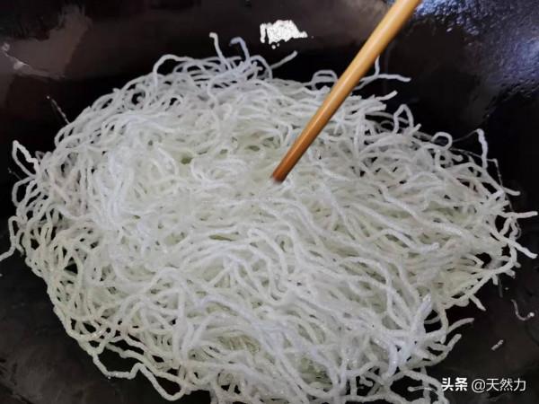 難怪飯店的螞蟻上樹那麼好吃，原來做法和我們的完全不同，收藏哦