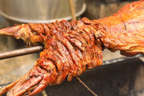 我國有20個鄰國，他們經濟怎樣？國民收入和消費怎樣？