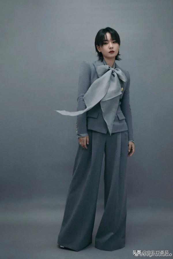 明星穿搭迎國慶，劉嘉玲富貴牡丹，金晨潑墨紅裙，朱一龍公子無雙