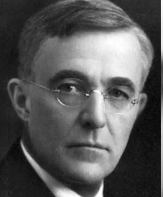 你知道這位科學家嗎？–朗廖爾