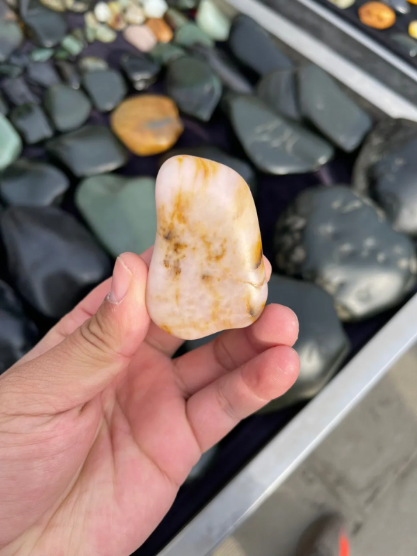 2021翻篇啦 · 如今和田玉石巴扎的行情怎樣