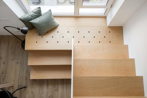 香港90後小姐姐，獨居30㎡狹窄閣樓，裝修完堪比百平大氣豪宅