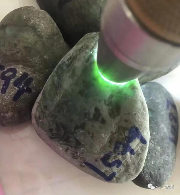 聊一聊後江翡翠原石,或許對你有幫助 聊一聊後江翡翠原石,或許對你有幫助