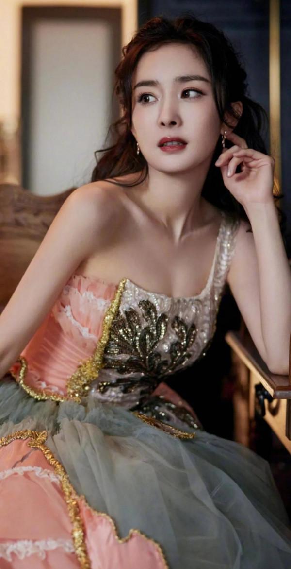 花仙子的媚惑，楊冪