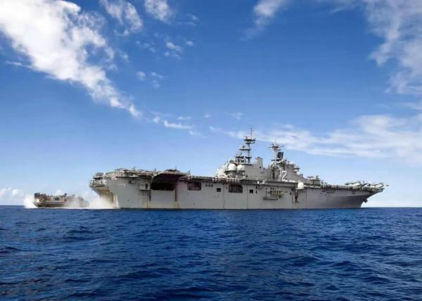 LHD“黃蜂”級兩棲攻擊艦圖集（222圖）