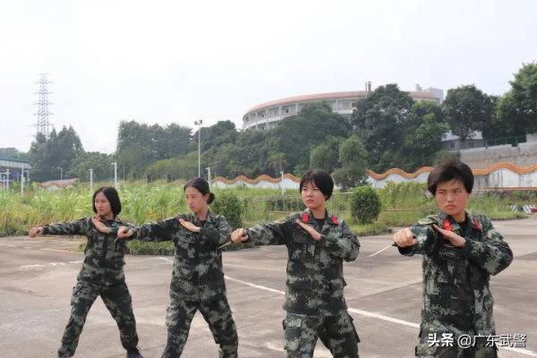 軍校女學員的“淬鍊”之旅，一起來體驗下
