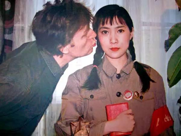 5對娛樂圈的跨國夫妻，有人結婚30年恩愛如初，有人36歲高齡生女