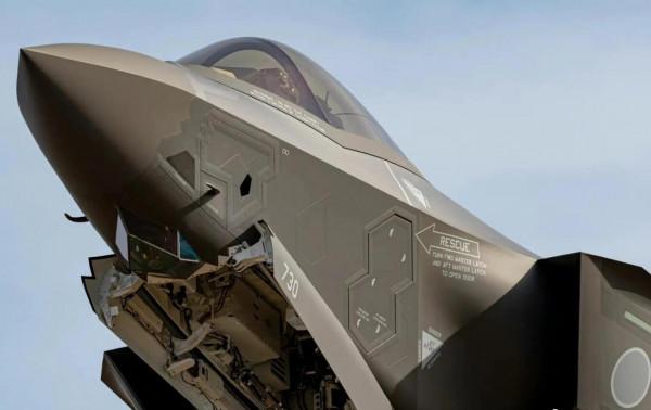 F35是三合板製造的？木材質量輕且隱身，飛機材料選用是高深科學