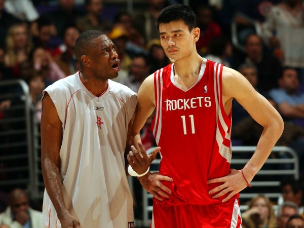 非洲大山，一指擎天——迪肯貝•穆託姆博