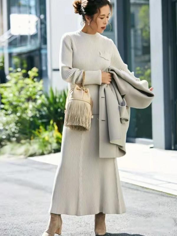 大衣如何穿得體面?瞧瞧日本頂流博主的搭配範本,年近50歲也很美 大衣如何穿得體面?瞧瞧日本頂流博主的搭配範本,年近50歲也很美