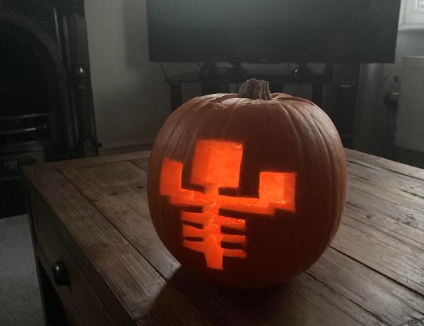 不給糖就“爆炸”！我的世界：16個沙雕變裝，盤點mc玩家的萬聖節