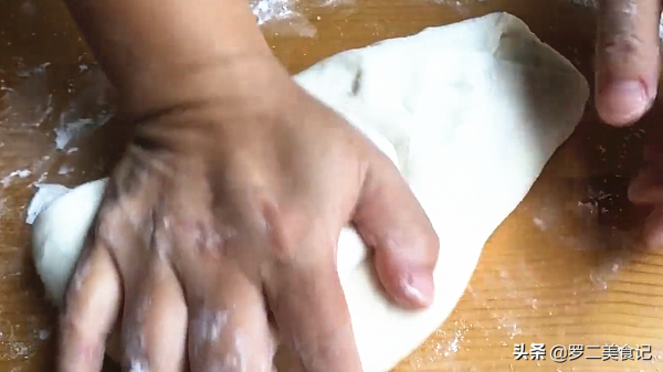 難怪早餐店的燒餅這麼好吃，做法配方告訴你，學會可以開店了