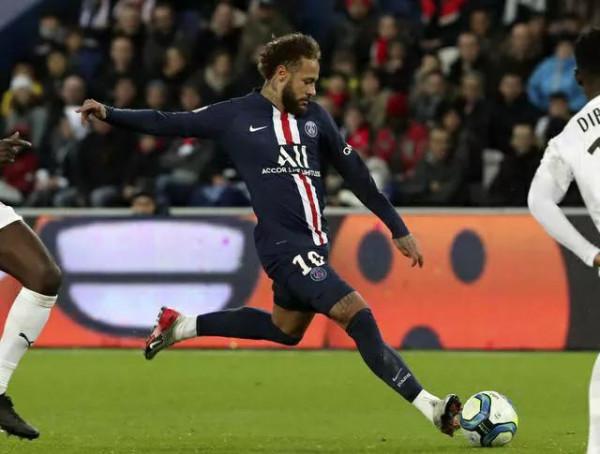 足壇週薪榜：梅西居首，內馬爾第二，C羅不及貝爾