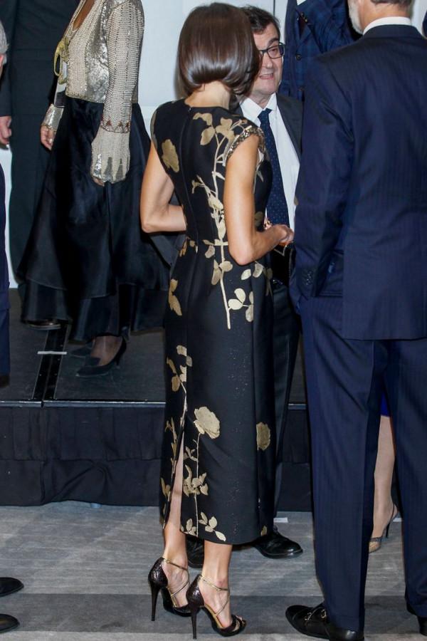 維多利亞王儲穿上旗袍太有感覺了，韻味十足，和萊蒂齊亞不相上下