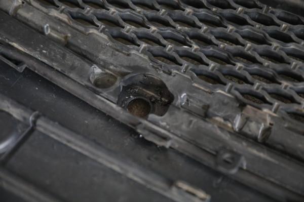 路虎星脈——豪華路虎連個前雷達都沒有,後期自己加裝吧 路虎星脈——豪華路虎連個前雷達都沒有,後期自己加裝吧