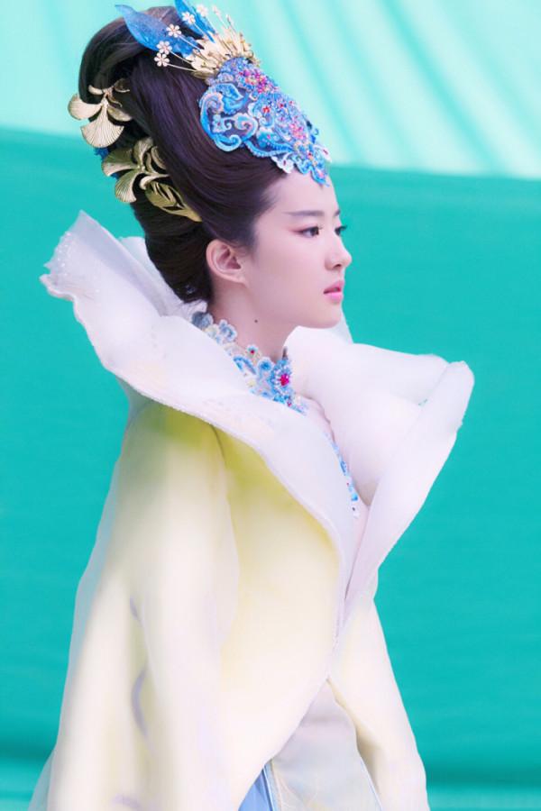 影視劇裡有“第一美人”的5位角色,是實至名歸,還是尬吹? 影視劇裡有“第一美人”的5位角色,是實至名歸,還是尬吹?