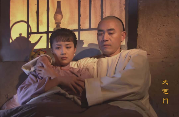 《大宅門》播出20年，8位演員遺憾離世，其他演員們怎樣了？