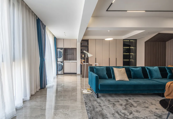 打通4個空間擁有完美客廳，工作收納娛樂一樣不落