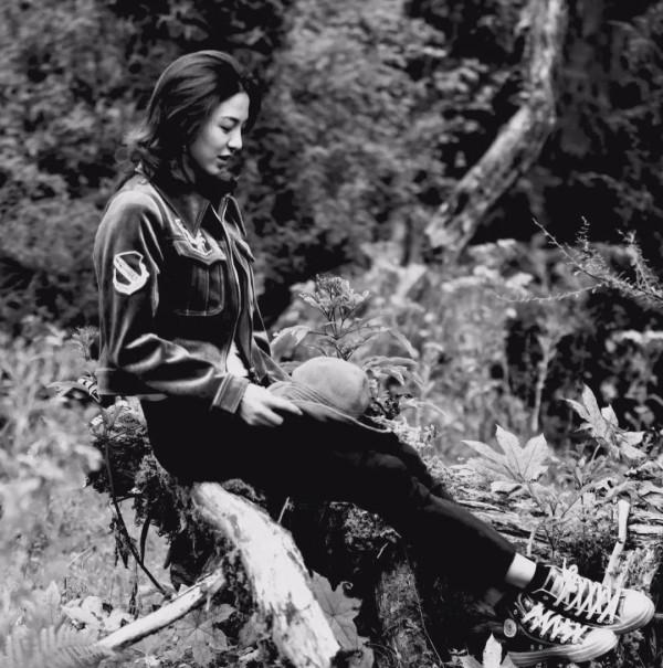 中國歌劇舞劇院首席，美人莞爾。彩排幕後，一張張青春美麗的臉