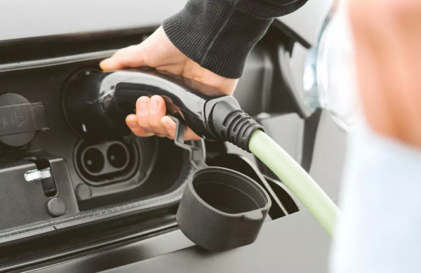 Sono正在將Sion太陽能電動車設計為移動家庭電源