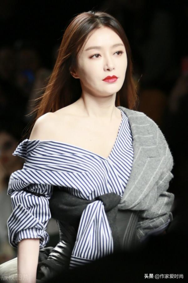 秦嵐真的好有古典美的範兒啊，這麼迷人為什麼還單身呢，要求高嗎