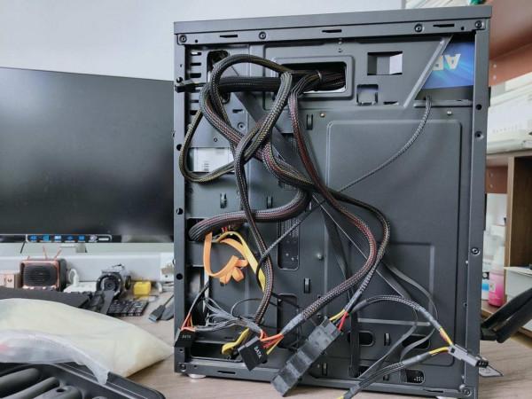 電腦電源選擇不當，電壓虛標執行不穩定，從根源解決問題