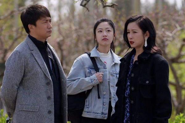 《小敏家》:同樣是父母離異,陳佳佳註定擁有跟金家俊不同的人生 《小敏家》:同樣是父母離異,陳佳佳註定擁有跟金家俊不同的人生