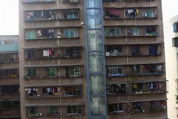 為何要花錢改造市區“老破小”，而不直接拆掉重建？專家解析奧秘