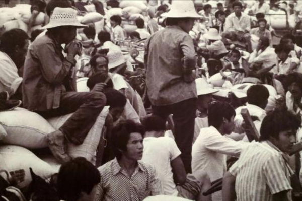 退伍老兵糧庫當警衛，首長路過遼寧縣城，發現竟是犧牲5年的戰友