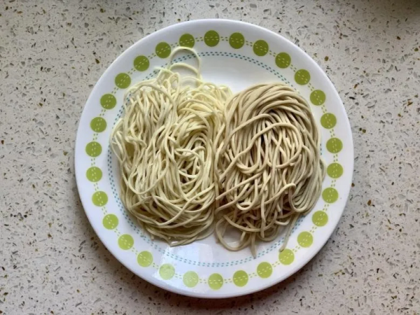 潮汕主食三件套,腸粉、粿條和… 潮汕主食三件套,腸粉、粿條和…