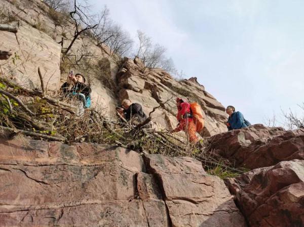 徒步白雲寺渡槽一一絕壁大梯一一上白雲一一白雲寺 徒步白雲寺渡槽一一絕壁大梯一一上白雲一一白雲寺