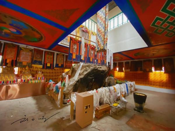 西藏昌都也有一座“文成公主廟”,藏在峽谷裡,知道的遊客還不多 西藏昌都也有一座“文成公主廟”,藏在峽谷裡,知道的遊客還不多