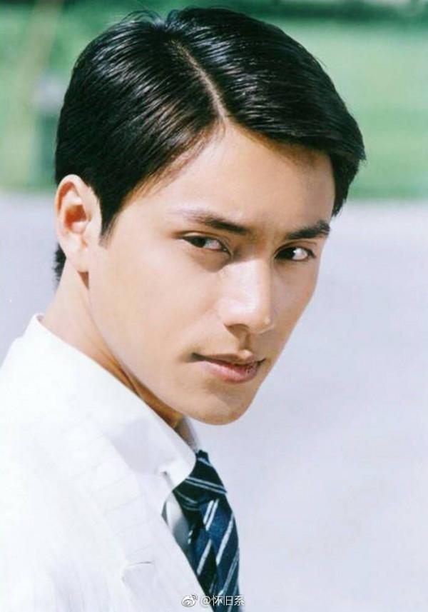 別再吹捧“建模臉”了！這4位男演員告訴你，什麼是小說男主的臉